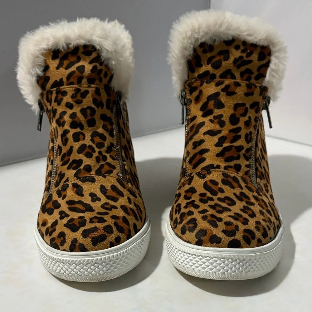 Leopard Print Fur-Lined Wedge‎ Booties